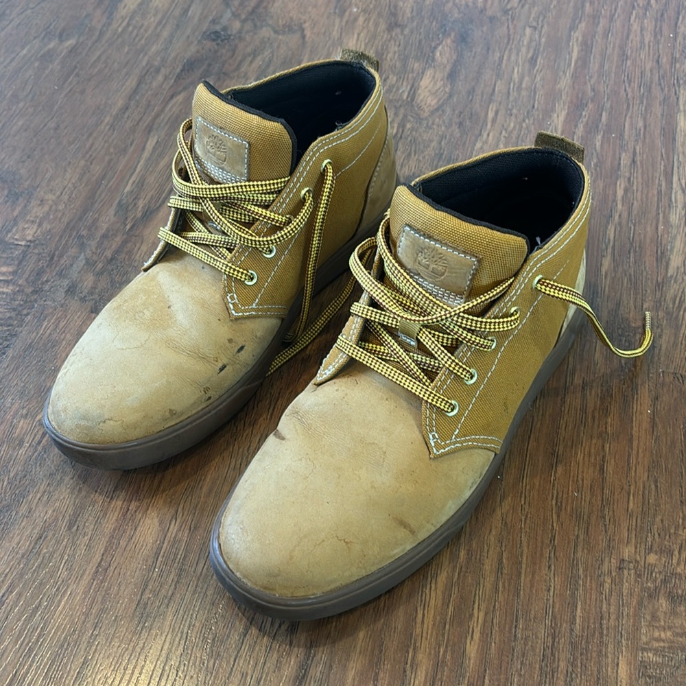 Timberland Groveton Chukka size 9 men’s
